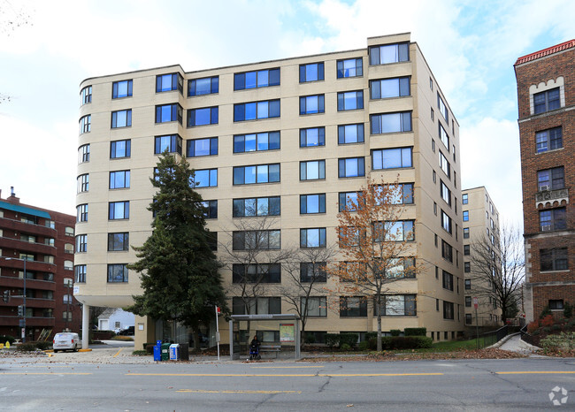 Building Photo - Connecticut House Apartments