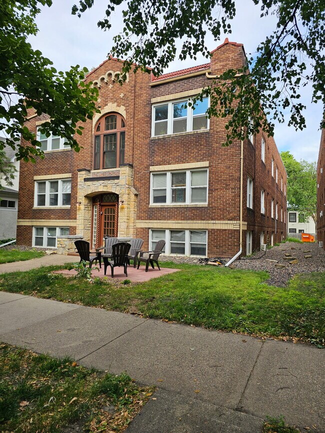 Fachada del edificio - 3117 Colfax Ave S