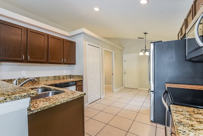 Foto del edificio - 11001 Siting Pl