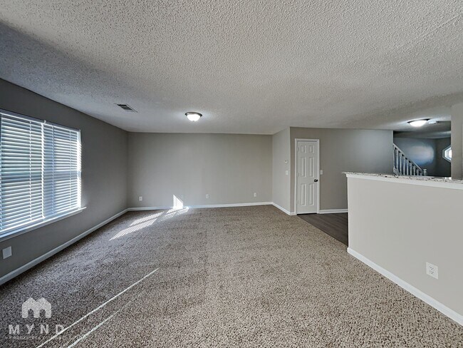 Foto del edificio - 6332 Hickory Ln Cir