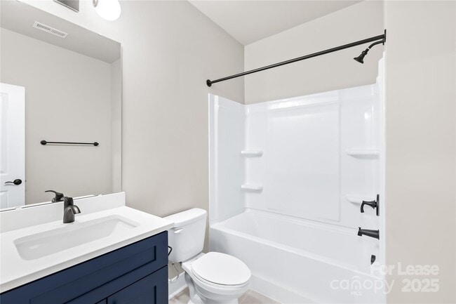 Building Photo - 4126 Salient St