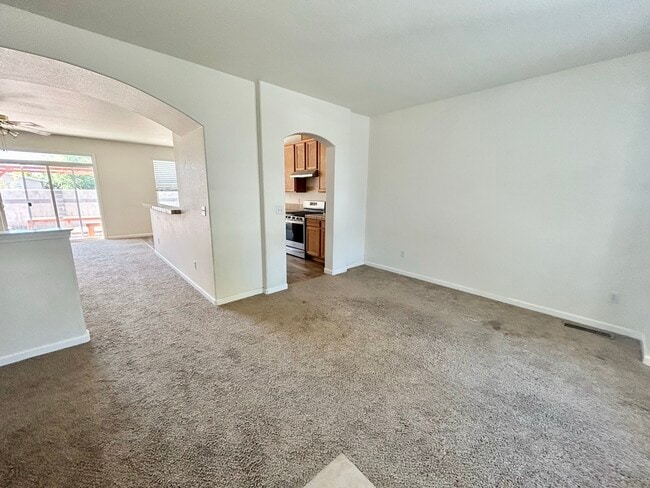Building Photo - 1357 E Marion Russell Dr