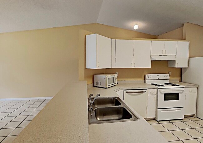 Building Photo - 427 Flamingo Ct
