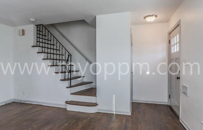 Foto del edificio - 4360 Davenport St