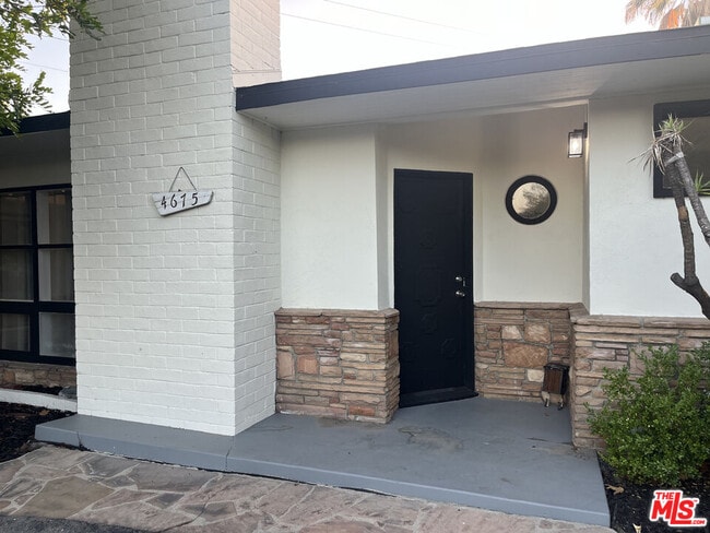 Building Photo - 4675 Laurelgrove Ave