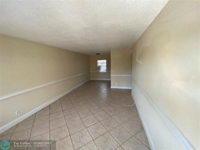 Foto del edificio - 3901 NE 21st Ave