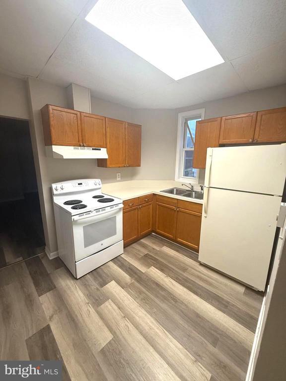 Foto del edificio - 106 N Market St