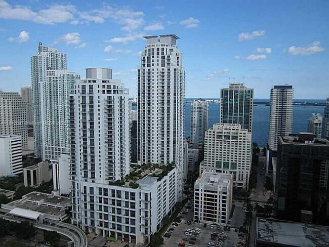 Foto del edificio - 1050 Brickell Ave
