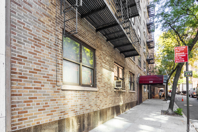 Building Photo - 340 E 63rd St