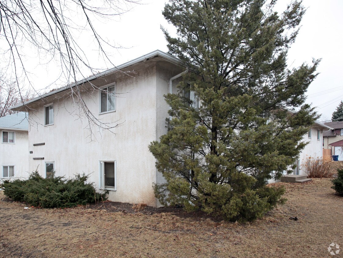 Foto del edificio - 1737 Thomas Ave