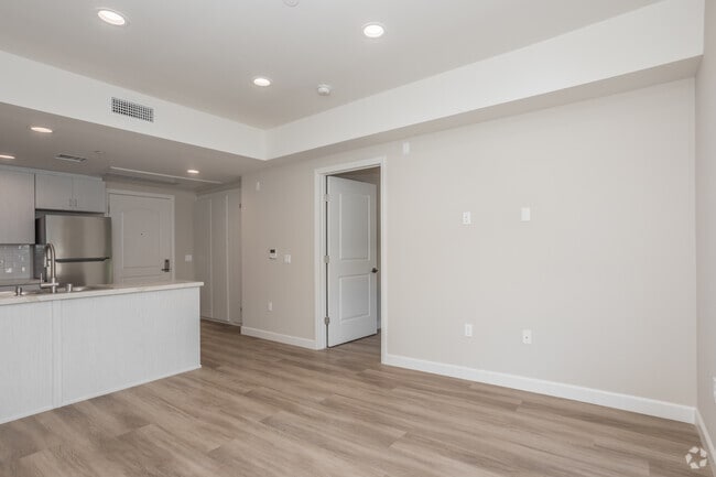 2BR, 2BA - 875 SF - Gladstone Senior Villas