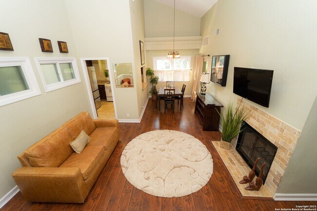 Foto del edificio - 14122 Churchill Estates Blvd