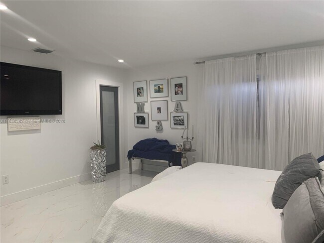 Foto del edificio - 13611 SW 77th St