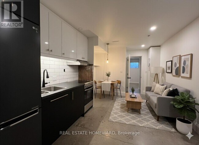 Photo du bâtiment - 110 Caroline Ave