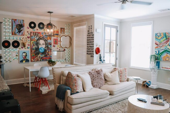 Foto del edificio - 102 Far View Dr