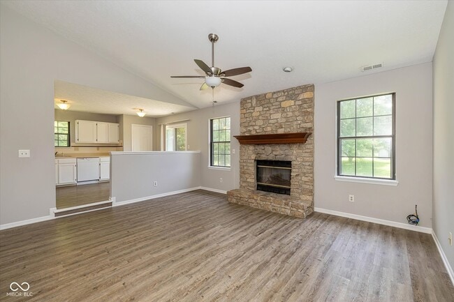 Foto del edificio - 7313 Shanna Cir