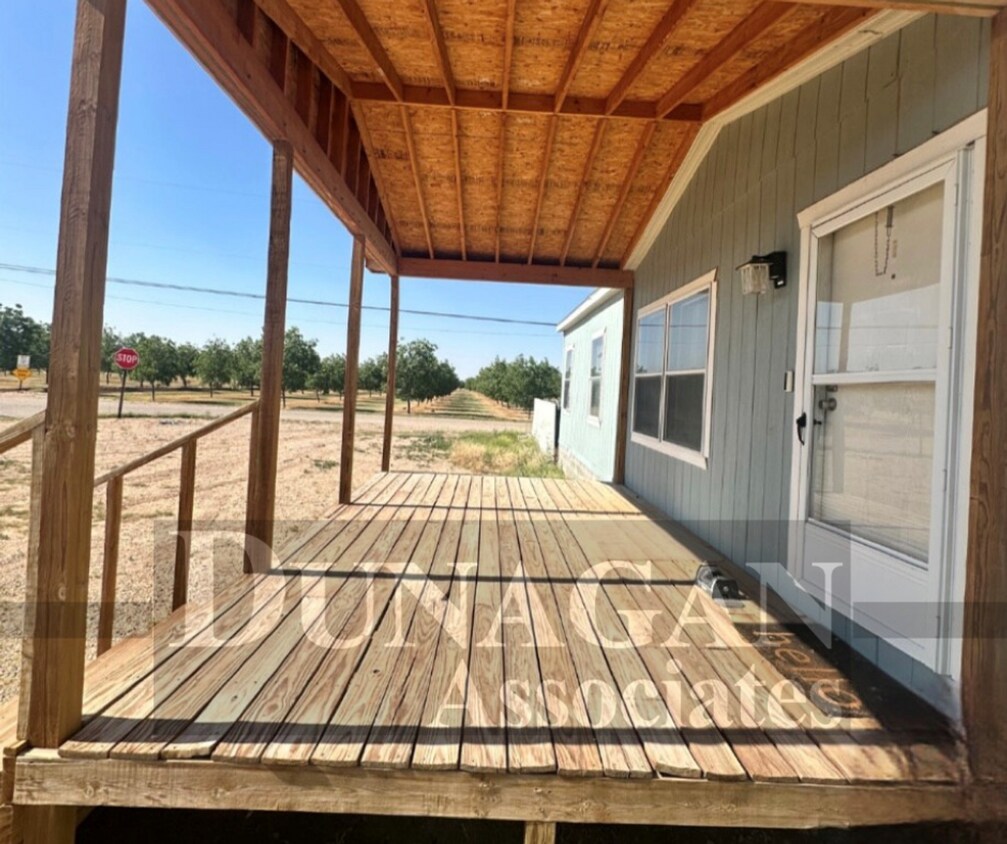 Primary Photo - 2 bedroom, 2 bath mobile home with expansi...