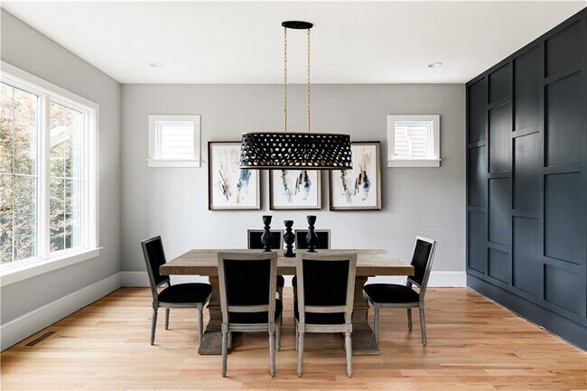 Foto del edificio - 2421 Drew Valley Rd NE