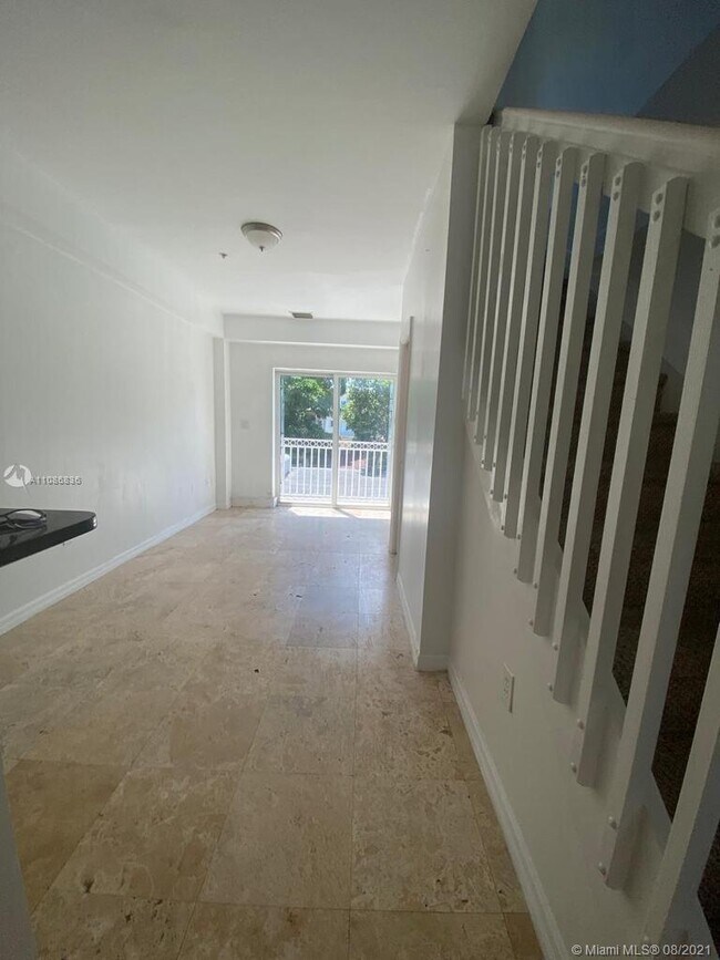 Foto del edificio - 1421 SW 3rd St