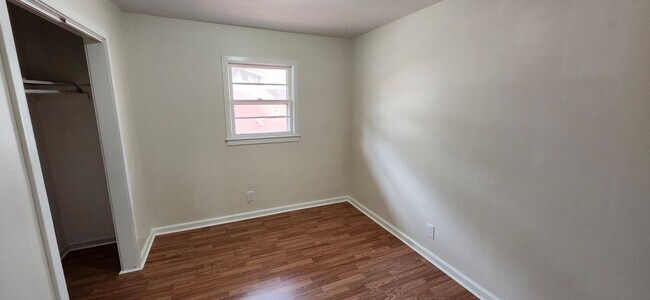 Building Photo - 1715 Celia Dr