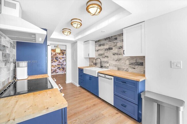 Foto del edificio - 1000 Quayside Terrace