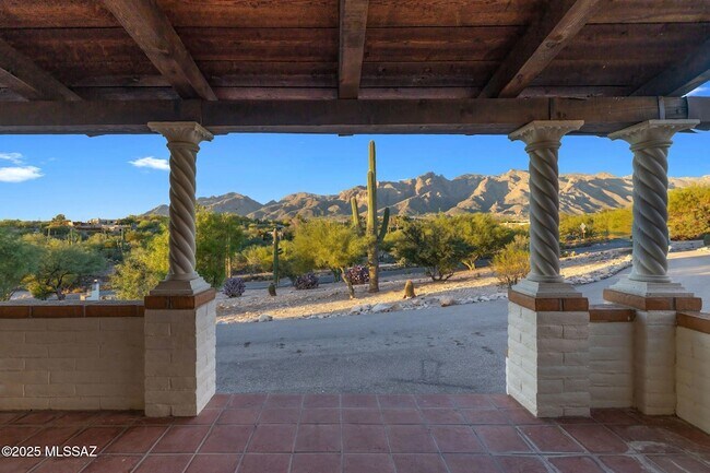 Foto del edificio - 2940 E Camino Juan Paisano