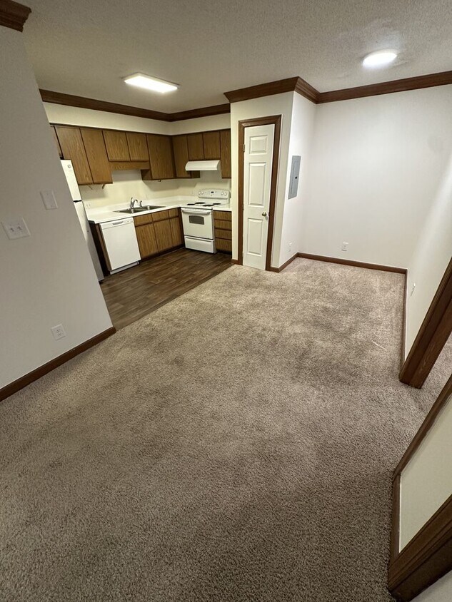 Building Photo - 2 Bedroom 2 Bathroom Condo!