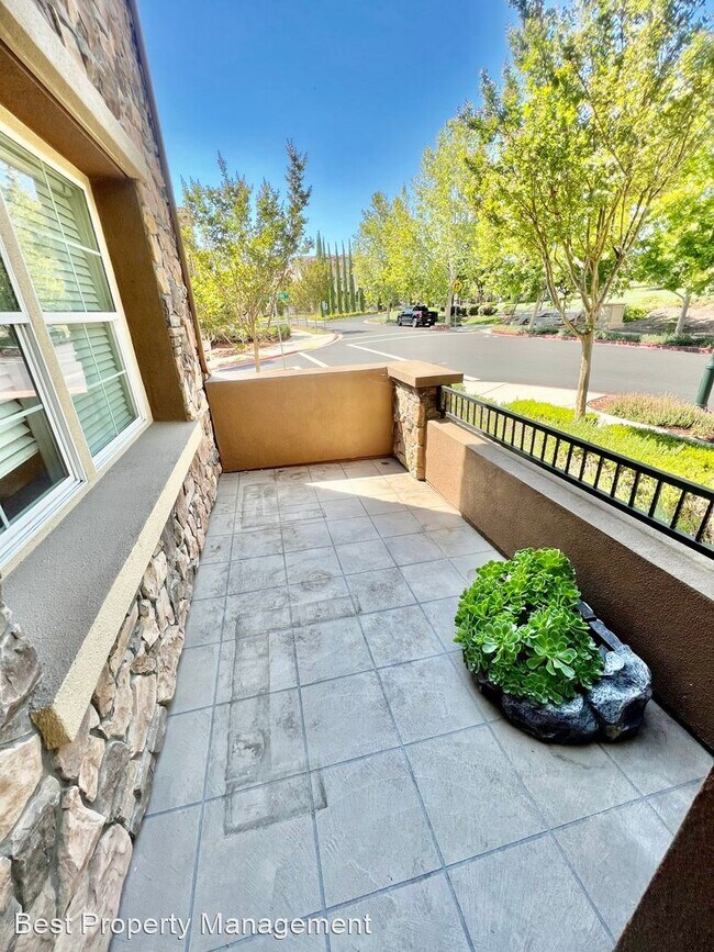 Building Photo - 3 br, 2.5 bath House - 3538 Capoterra Way