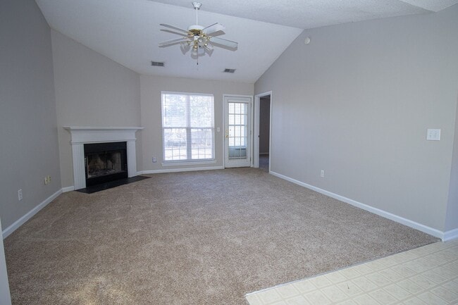 Foto del edificio - Spacious 3BR/2BA Home Near Fort Jackson & VA Hospital *Military Discount Offered!