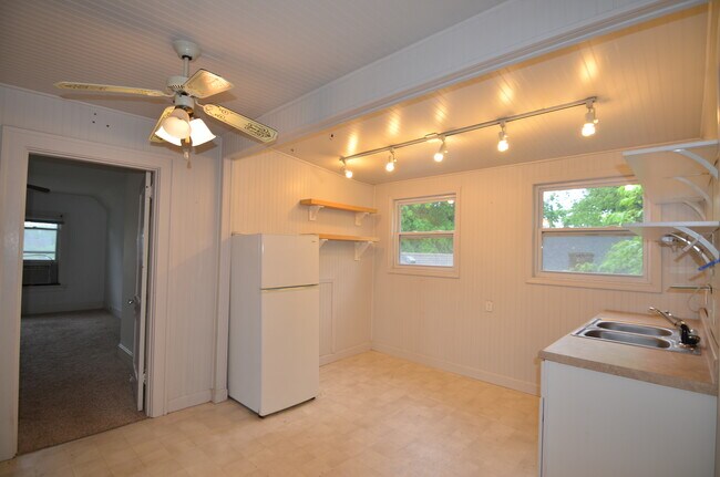 Foto del edificio - 4100 Sherwood Ave