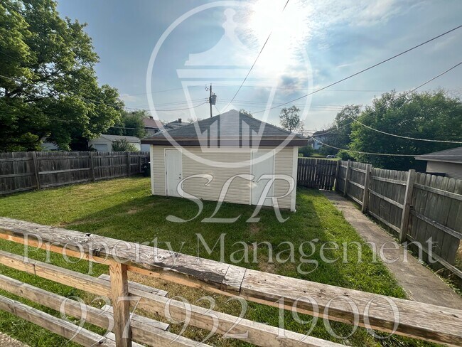 Foto del edificio - 1126-1128 Vernon Dr