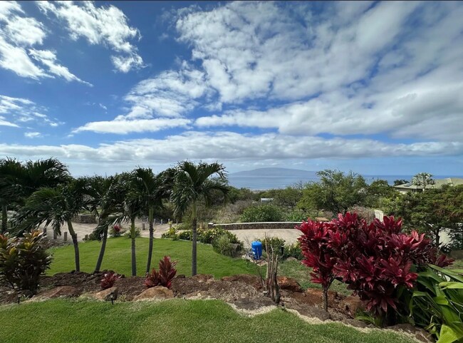 Building Photo - 118 E Huapala Pl