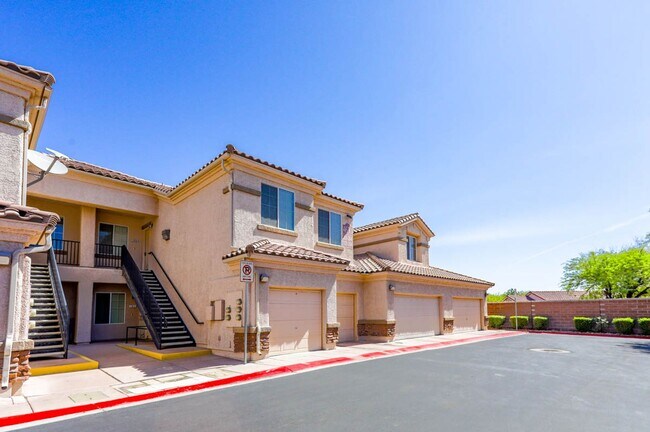 Foto del edificio - 3 Bed, 2 Bath, 1 Car Aliante Condo