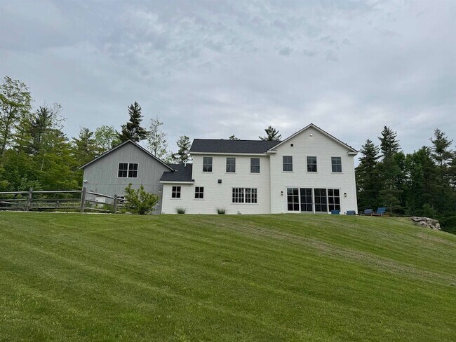 Foto del edificio - 81 Pine Tree Ln