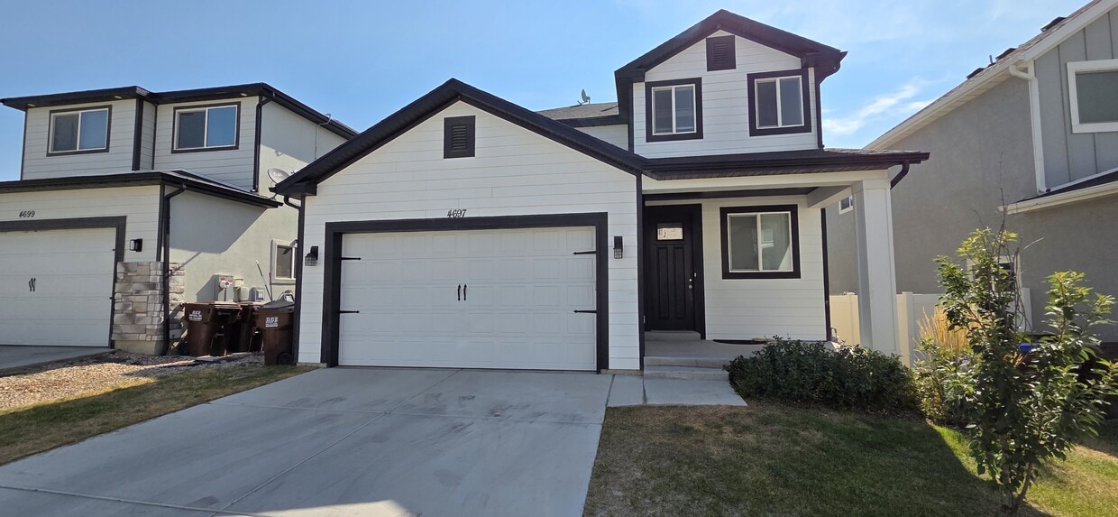 Foto principal - 4697 Breezy Patch Rd