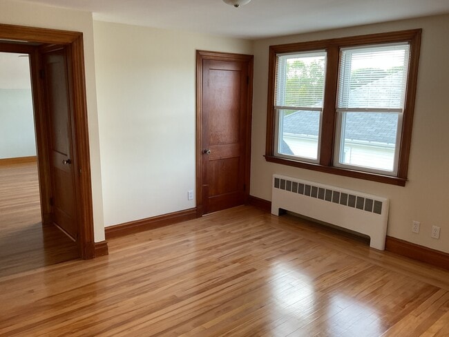 Foto del edificio - 371 Grand Ave