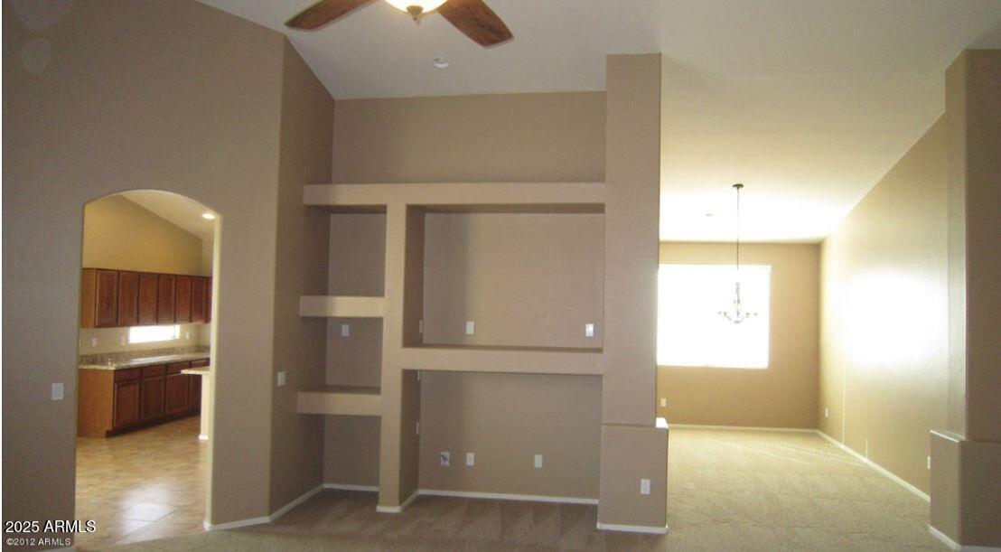 Foto del edificio - 46011 W Keller Dr