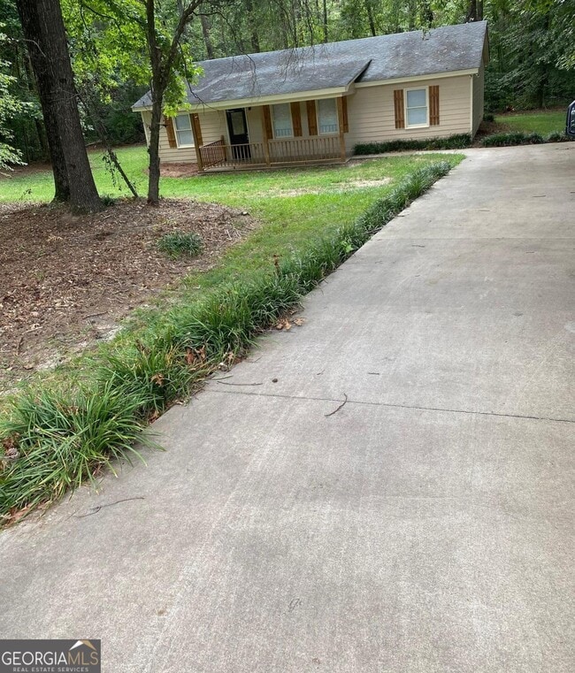 Building Photo - 112 Oak Ridge Dr
