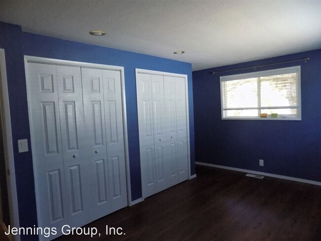 Building Photo - 1475 Goodpasture Island Rd