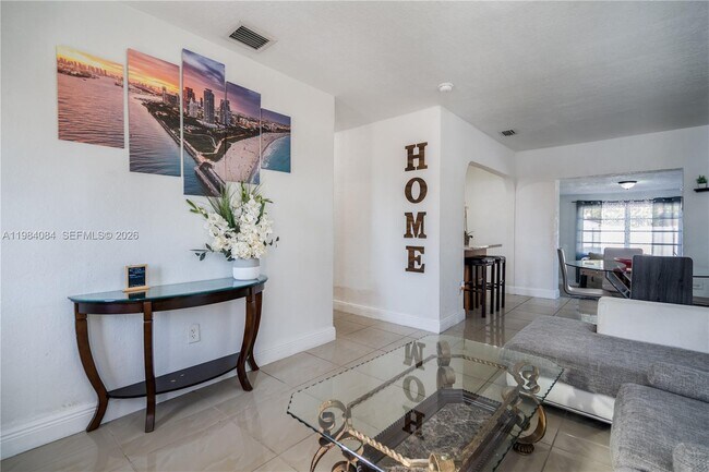 Foto del edificio - 690 E 10th Ave