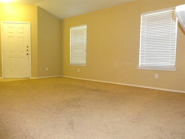 Building Photo - 6634 Stonecross Creek Ln