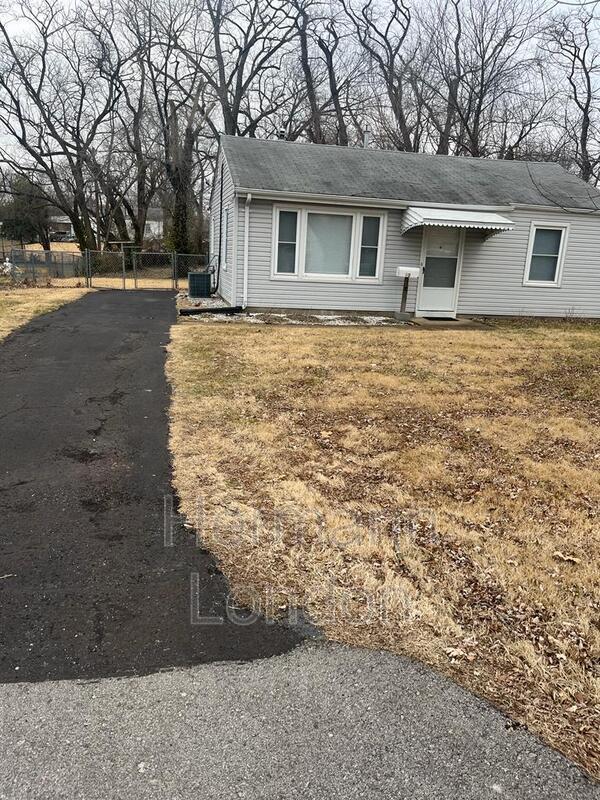 Building Photo - 10 McNulty Dr