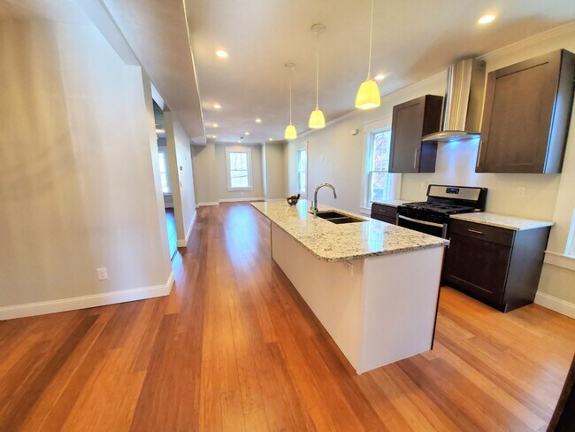 Foto del edificio - 127 Sheldon St