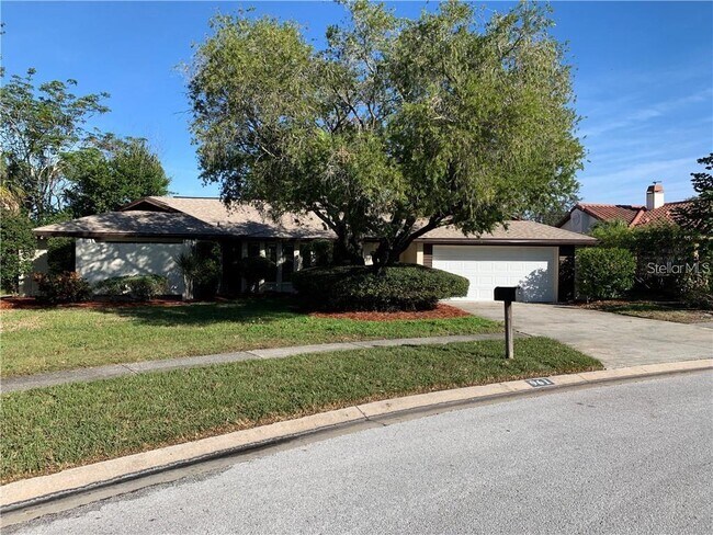 Building Photo - 961 Kent Ln