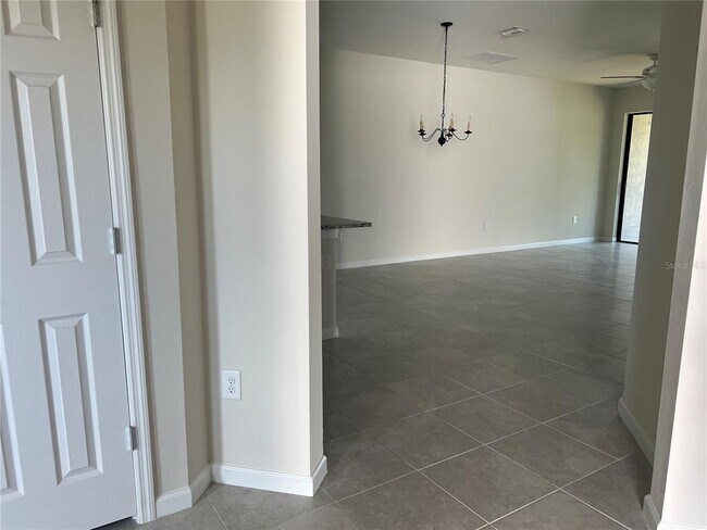 Foto del edificio - 6926 Dorset Ct