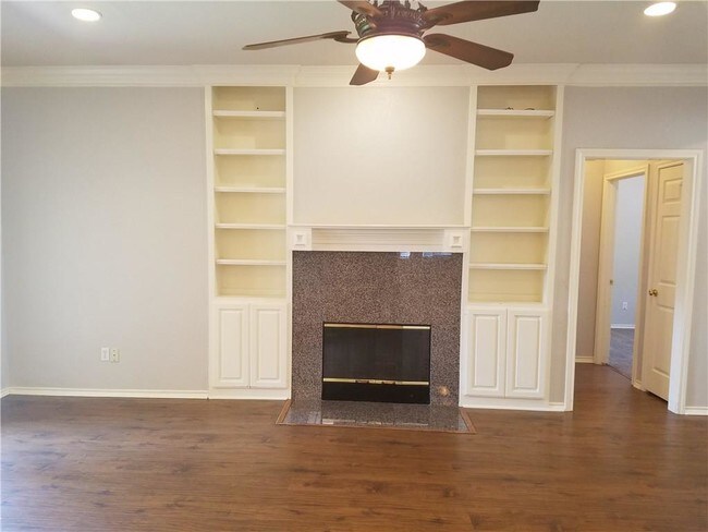 Building Photo - 4128 Crossgate Ct