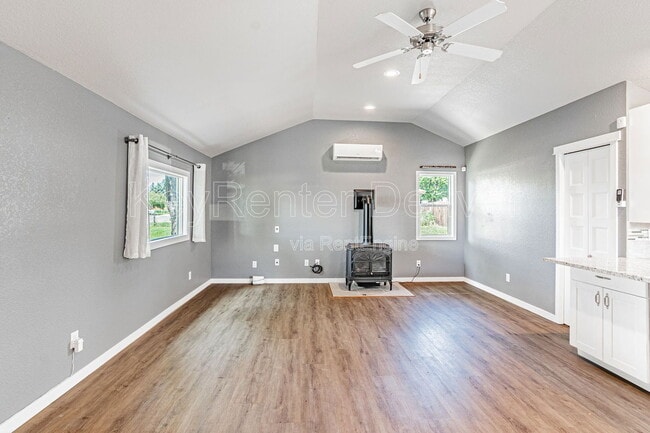 Foto del edificio - 6405 W Jefferson Pl