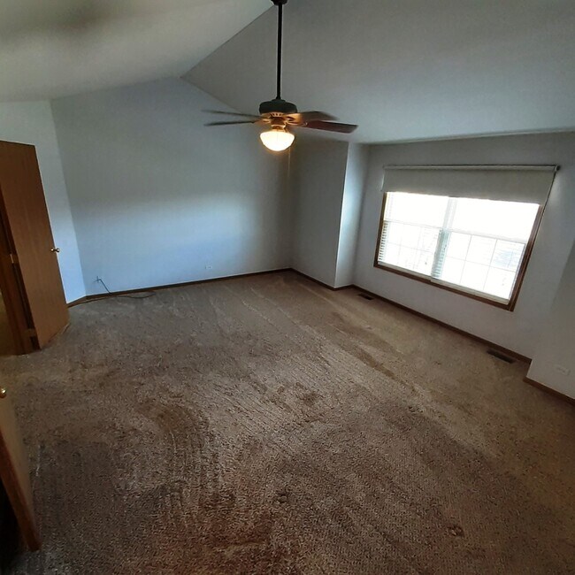 Building Photo - 156 Castlewood Ct