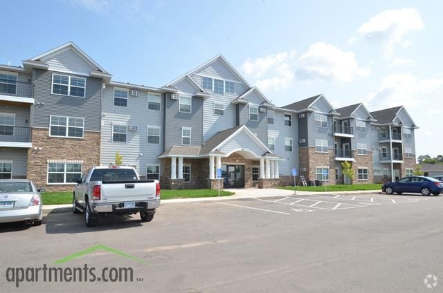 Building - Cypress Court