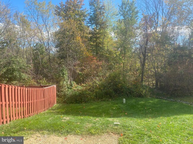 Building Photo - 162 Lexington Ct